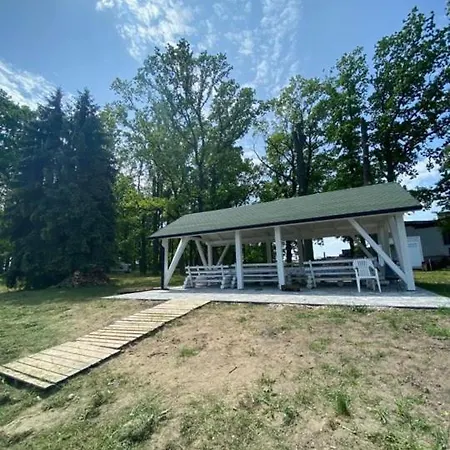 Dom wakacyjny Pod Dębami *