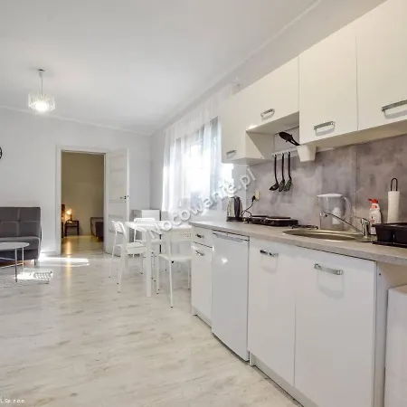 Dom wakacyjny Pod Dębami *