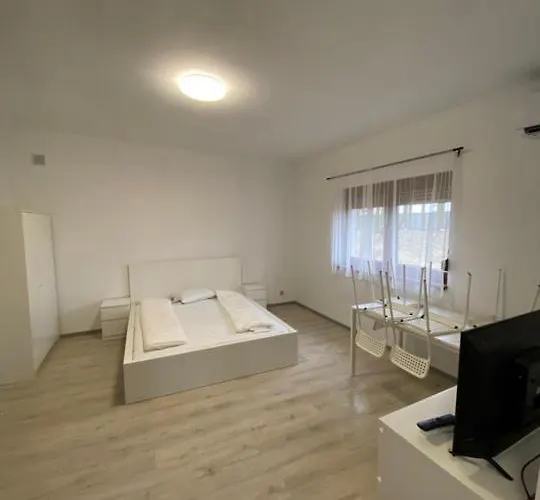 Pod Debami * Mojecice